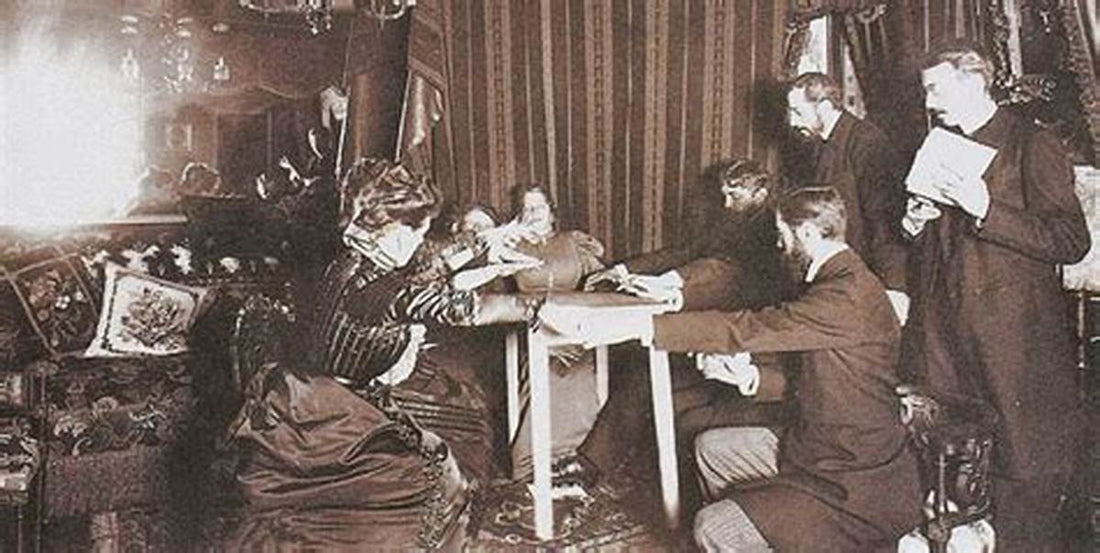 Ghosts and Gadgets: Victorian Scientists’ Fascination with the Spiritual World - The Dark Primordial