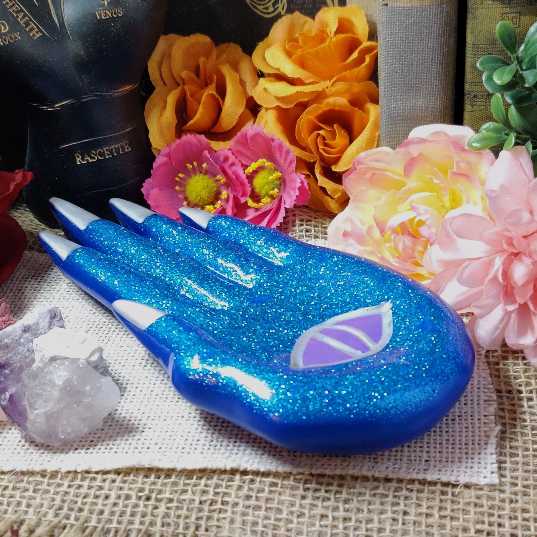 Demon Claw Hamsa Evil Eye Trinket Tray, Jewelry Organizer Tray for Horror Fan, Witchcraft Decor & Macabre Gift, Monster Claw Resin Dish - The Dark Primordial