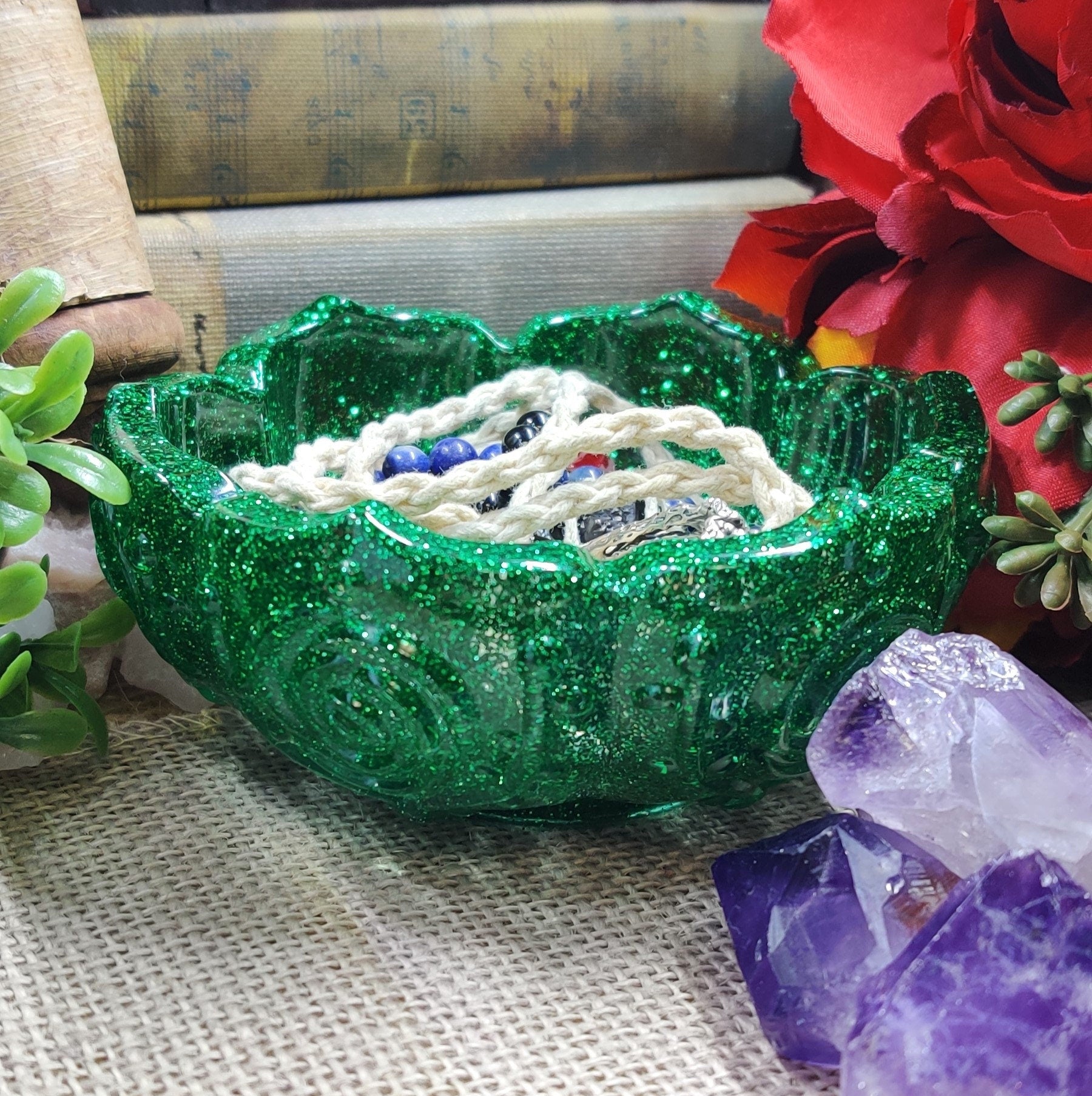 Lotus Bloom Jewelry Bowl, Water Lily Flower Design Trinket Dish, Practical Epoxy Resin Mindfulness Gift, Zen Home Decor for Sacred Space