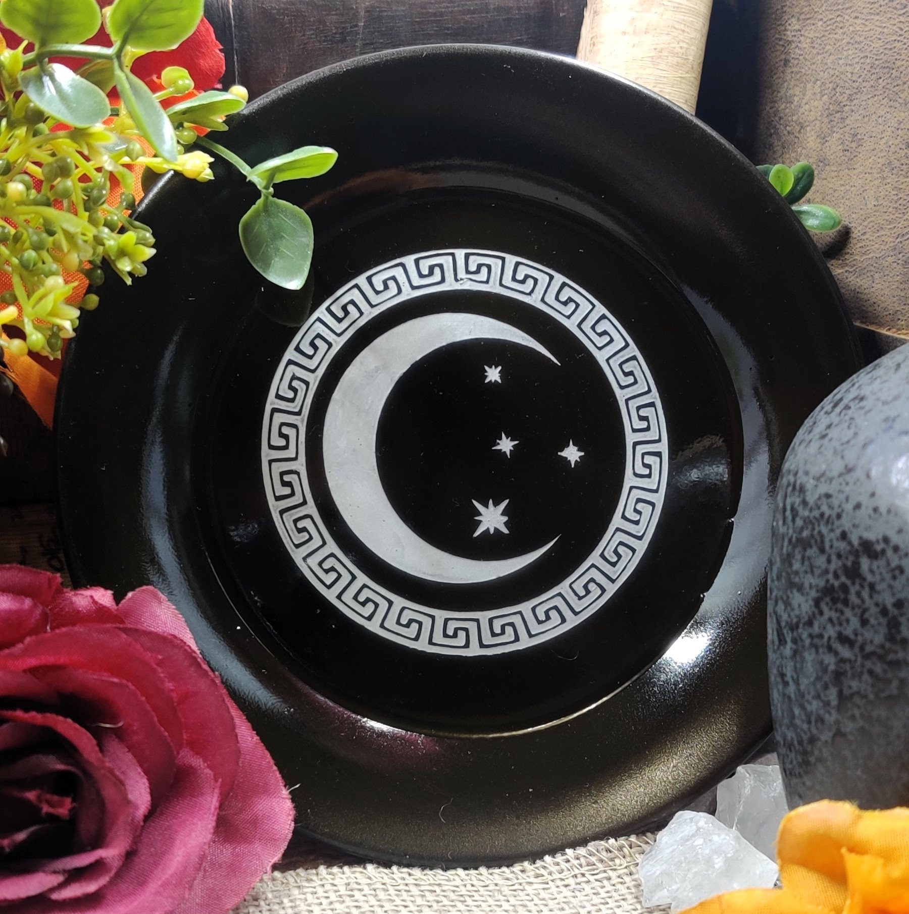 Patron Deity Offering Plate, Customizable Witch Accessory, Personalized Esoteric Decor Resin Offering Dish, Pagan Witch & Wicca Altar Piece