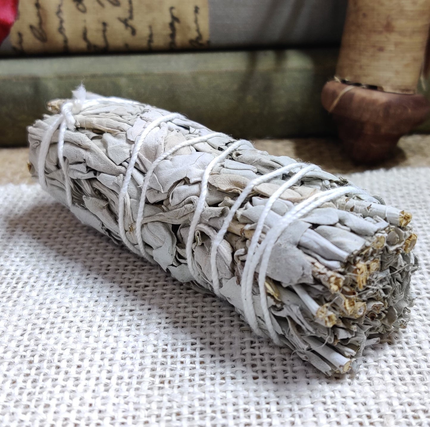 Sage Smudge Sticks Kit, All Natural White Sage, Dragon’s Blood & Lavender Bundle, For Negative Energy Protection and Magick Banishing Ritual