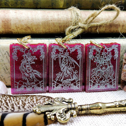 Major Arcana Tarot Keychain, Rider Waite Inspired Crimson Minor Arcana Keyring Charm for Secular Witch, Pagan Gifts & Divination Cards Lover