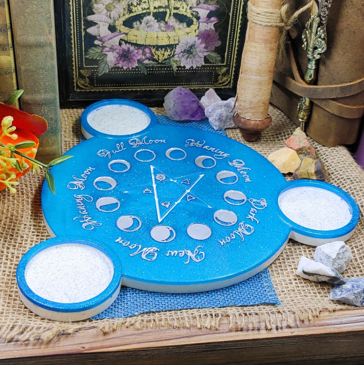 Pentagram Moonphase Candle Holder, Triple Tealight Lunar Cycle Altar Accessory, 5 Pointed Star Candle Holder for Moon Ritual or Pagan Decor