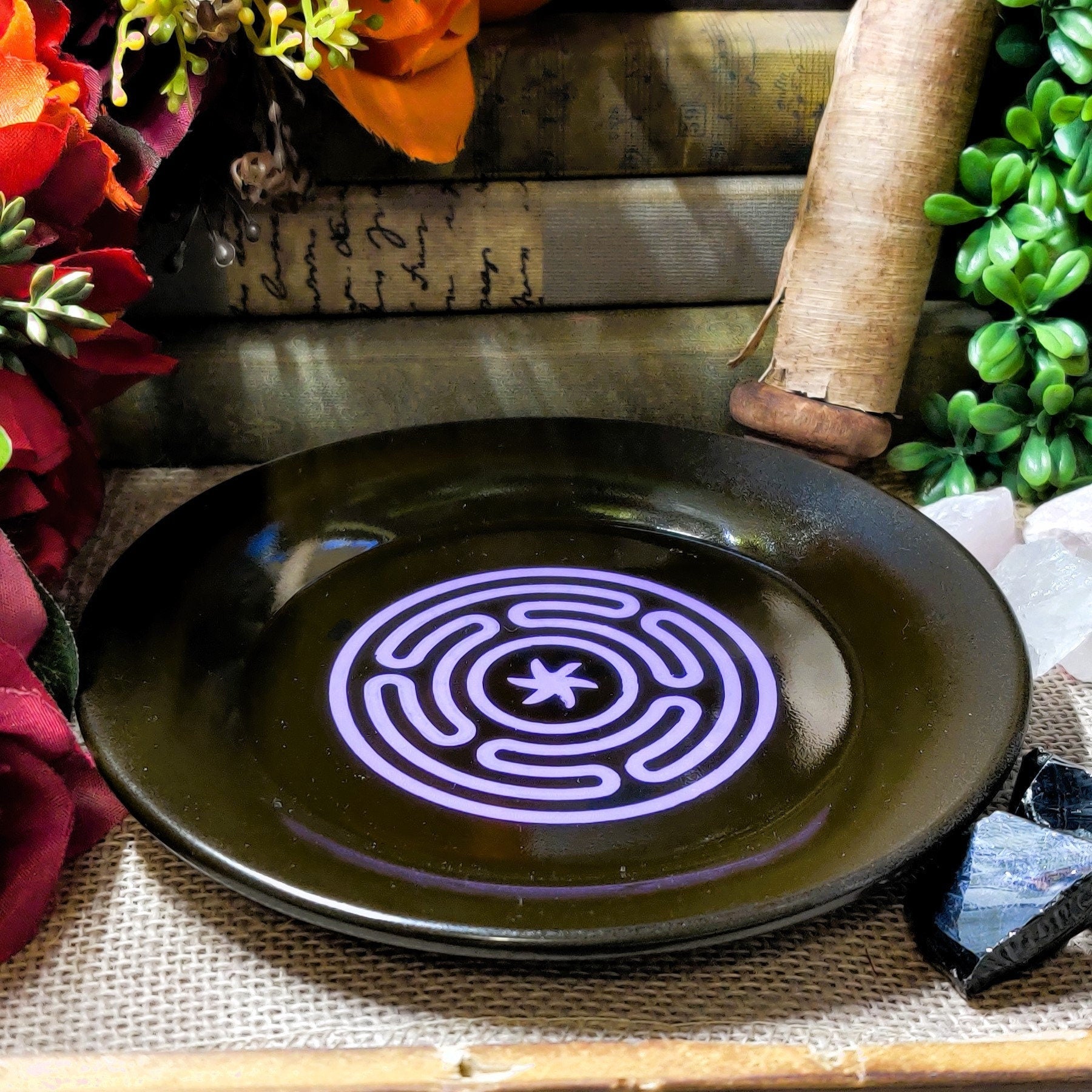 Patron Deity Offering Plate, Customizable Witch Accessory, Personalized Esoteric Decor Resin Offering Dish, Pagan Witch & Wicca Altar Piece - The Dark Primordial