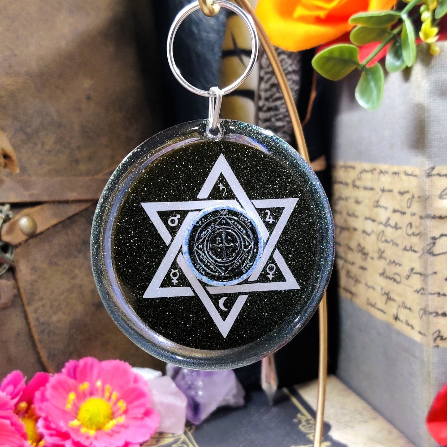 Solomon Seal Resin Keyring, Custom Goetia Coin Keychain for High Magick Witchcraft & Esoteric Jewelry, Protection Amulet, Planetary Magic - The Dark Primordial