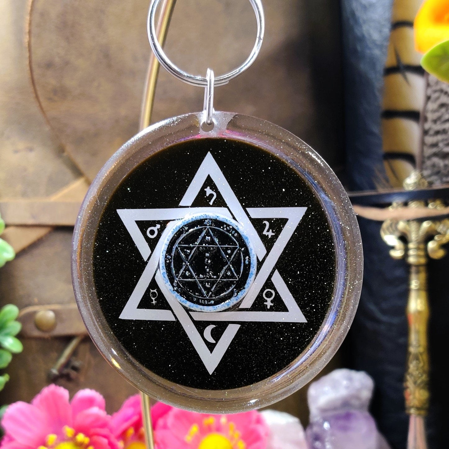 Solomon Seal Resin Keyring, Custom Goetia Coin Keychain for High Magick Witchcraft & Esoteric Jewelry, Protection Amulet, Planetary Magic - The Dark Primordial